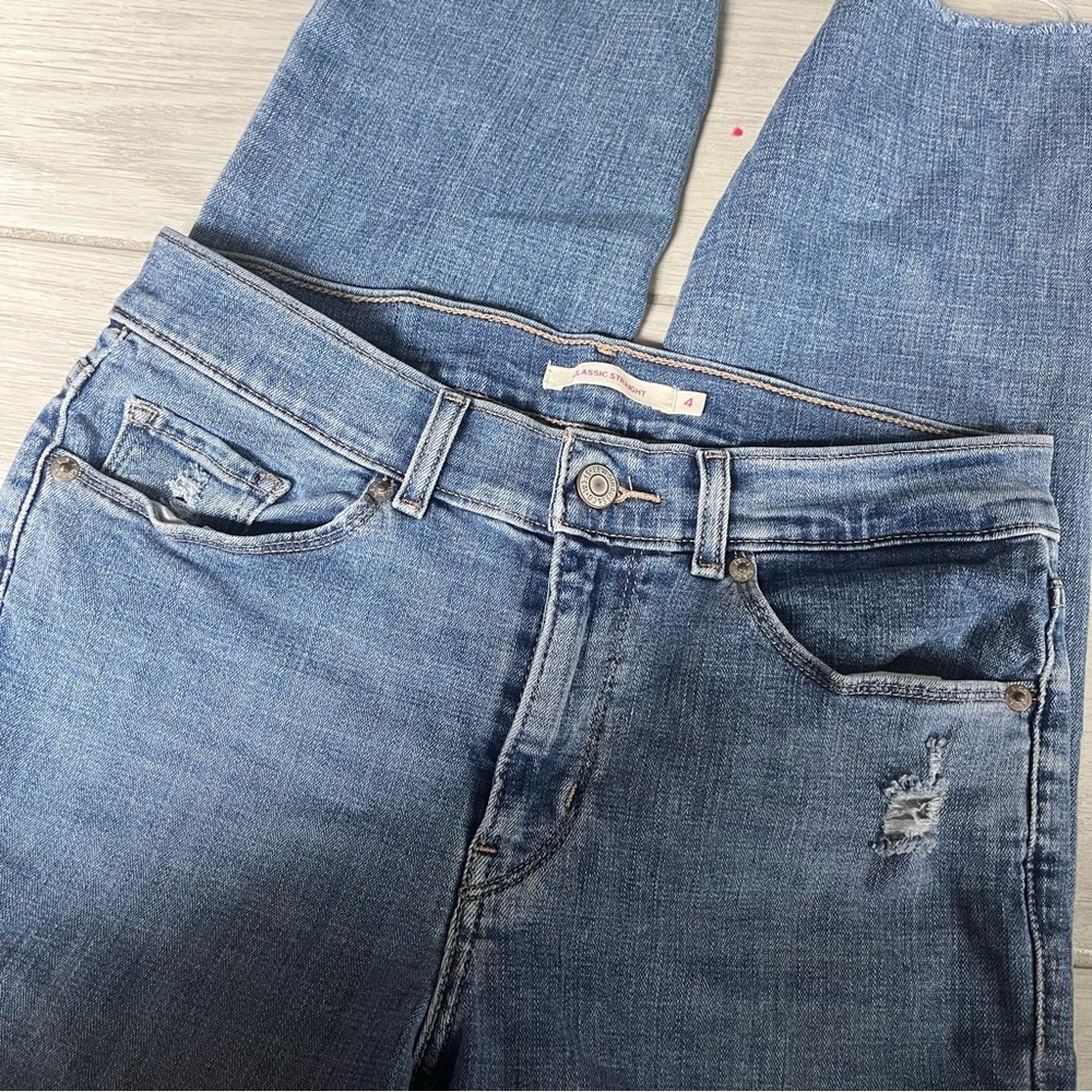 Levi’s Classic Straight Jeans